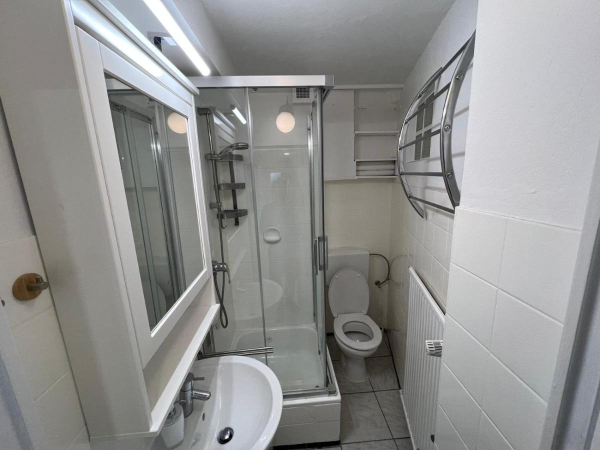 Schoenes Einfaches Zimmer In Oldenburg 109 Apartment Bagian luar foto