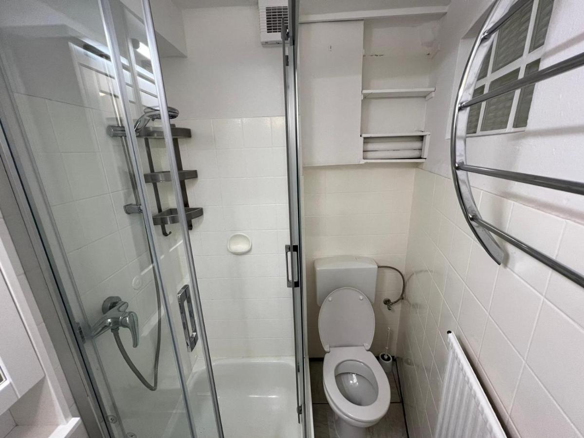 Schoenes Einfaches Zimmer In Oldenburg 109 Apartment Bagian luar foto